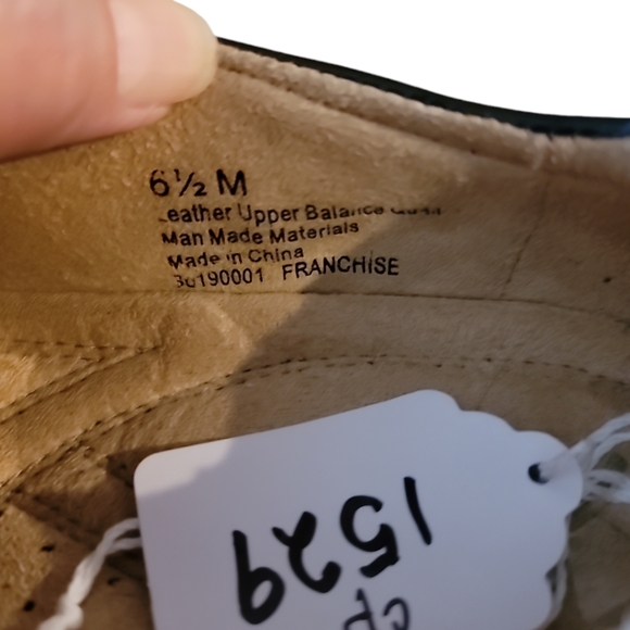 Naturalizer loafer 6.5 womens black leather flats 7/8" heel office casual comfy - Picture 7 of 7